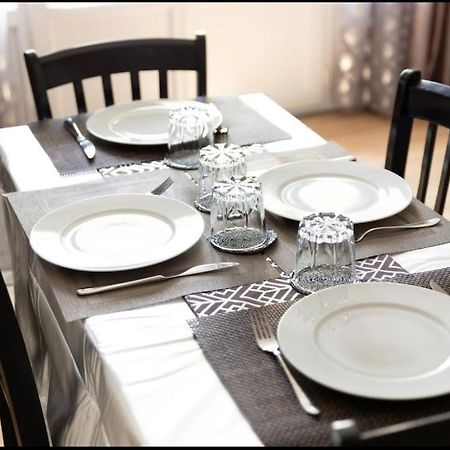 Superbe Studio Apartment A 2Mn De Paris ฌ็องตีญี ภายนอก รูปภาพ