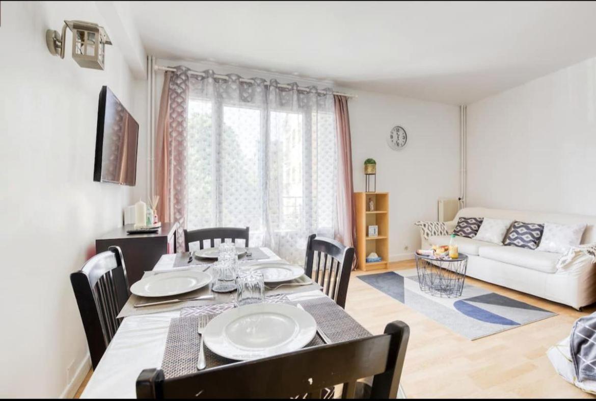 Superbe Studio Apartment A 2Mn De Paris ฌ็องตีญี ภายนอก รูปภาพ